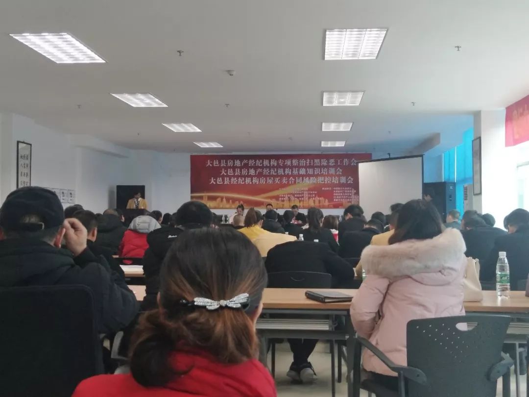 最新公积金提取代办中介上海方法分析(最方便真实的迪庆上海公积金代办提取业务方法)