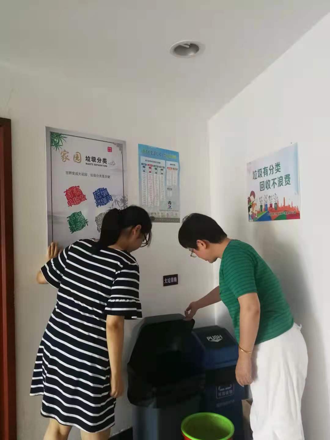 最新高价回收公积金卡联系方式方法分析(最方便真实的迪庆公积金回收本金是什么意思?方法)